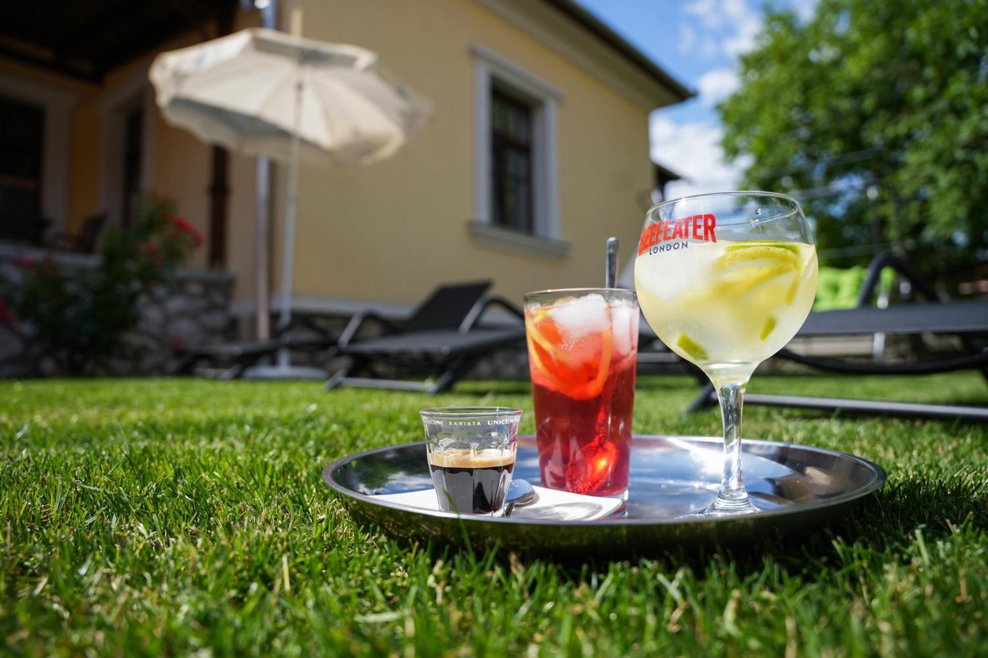 Varkert Deluxe Apartmanhaz Miskolc Exterior foto